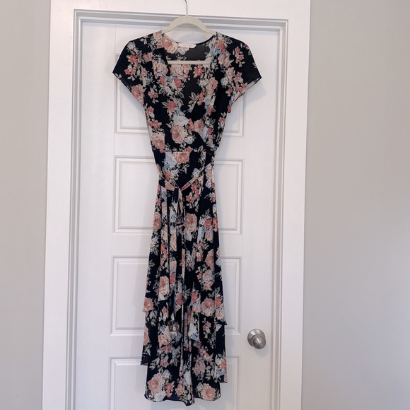 WAYF floral wrap dress - Picture 2 of 4